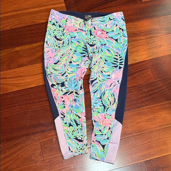 Lilly Pulitzer Luxletic Leggings - Picture 11 of 11